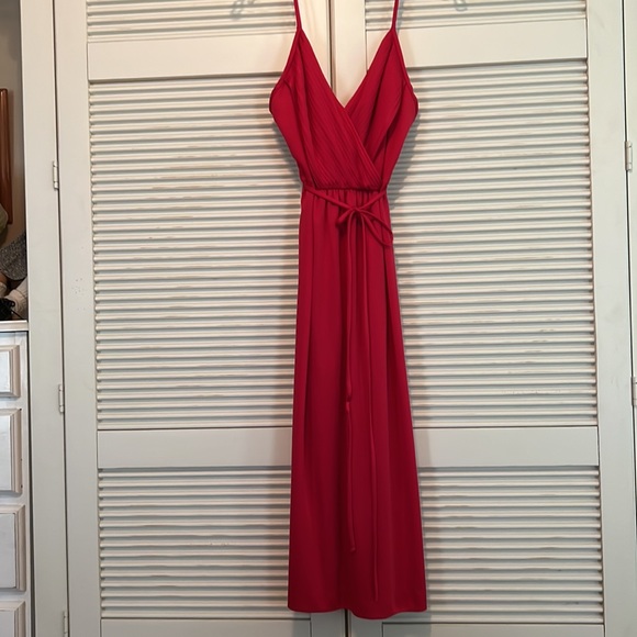 Dresses & Skirts - Vintage Red Spaghetti Strap Dress